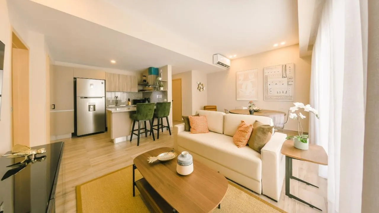 Fully Serviced Apartment At Regatta Living II - 703 Santo Domingo
